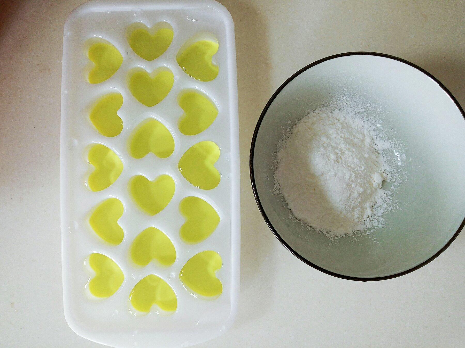 夏日糖水藕粉凍的做法 步骤1