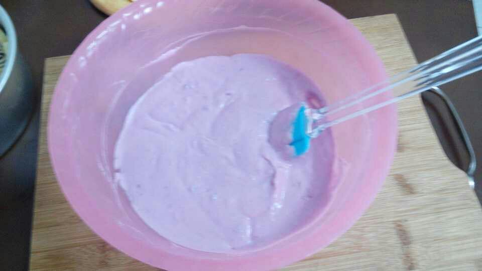 紫薯慕斯蛋糕的做法 步骤2