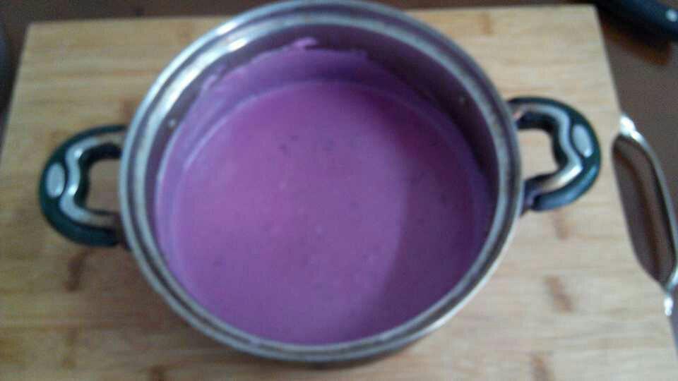 紫薯慕斯蛋糕的做法 步骤3