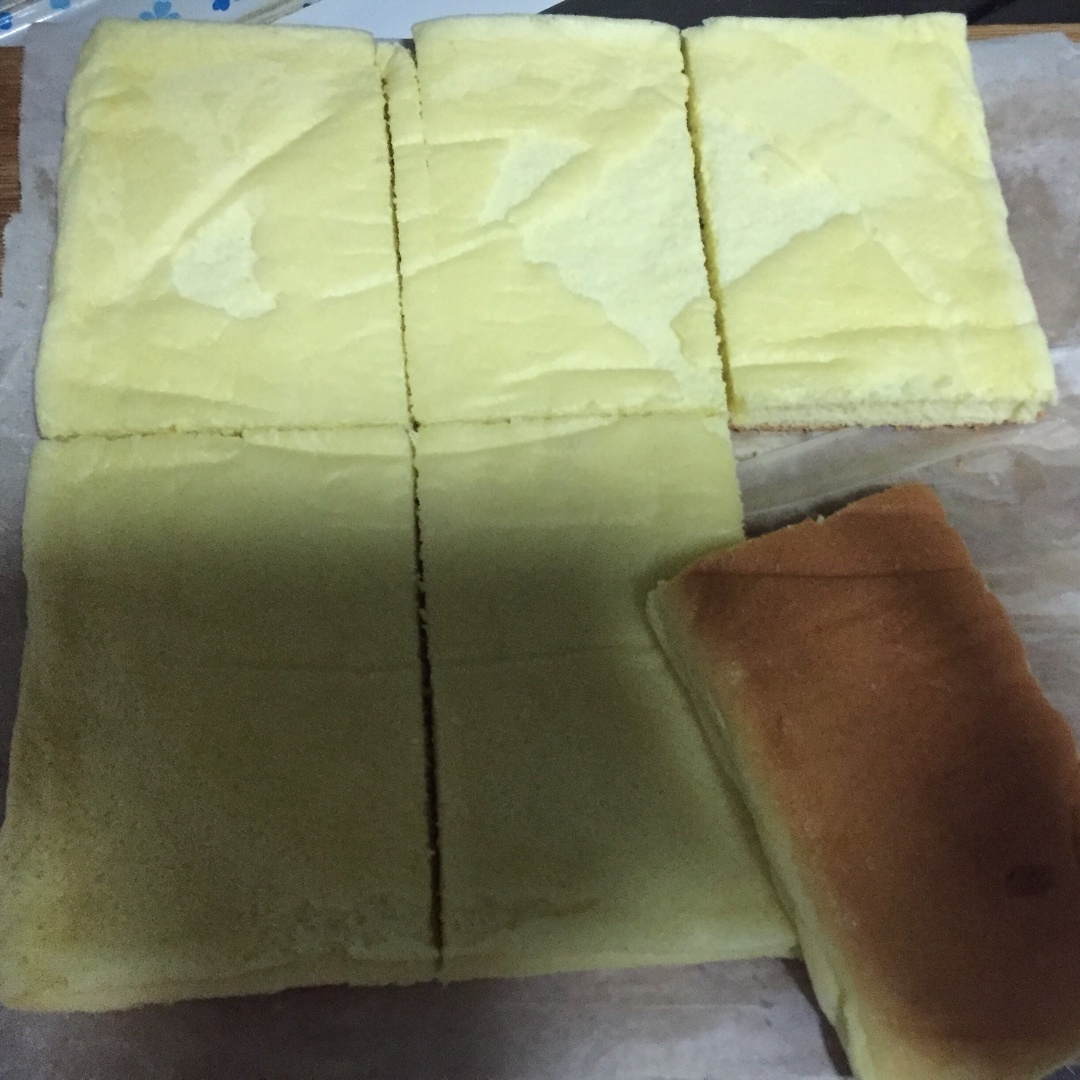 小四卷芒果盒子蛋糕#（2盒）的做法 步骤2