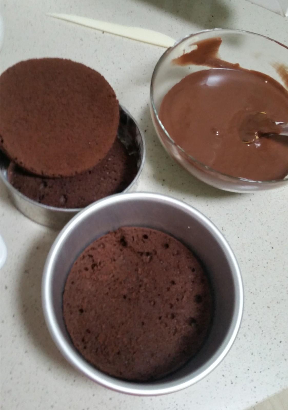 巧克力芭菲冰淇淋蛋糕的做法 步骤12