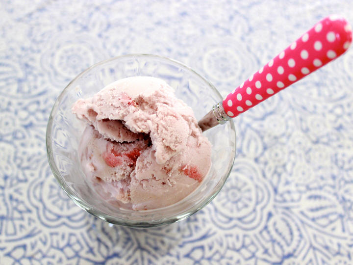 自制冰淇淋,小紅莓椰子的做法 步骤2