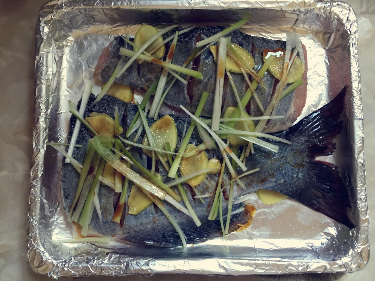 烤魚-烤清江魚的做法 步骤1