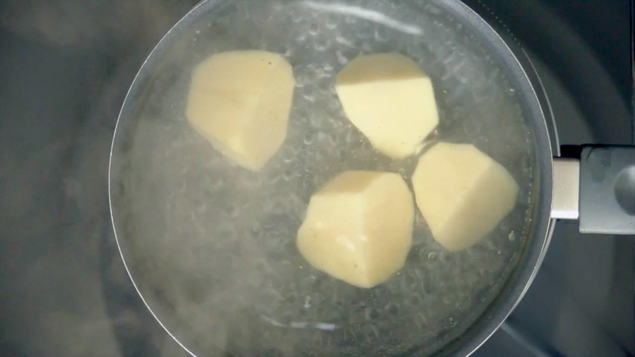 早餐：奶油蘑菇濃湯的做法 步骤4