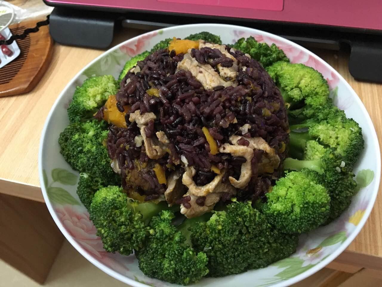 減肥瘦身，香菇南瓜瘦肉黑米飯的做法 步骤7