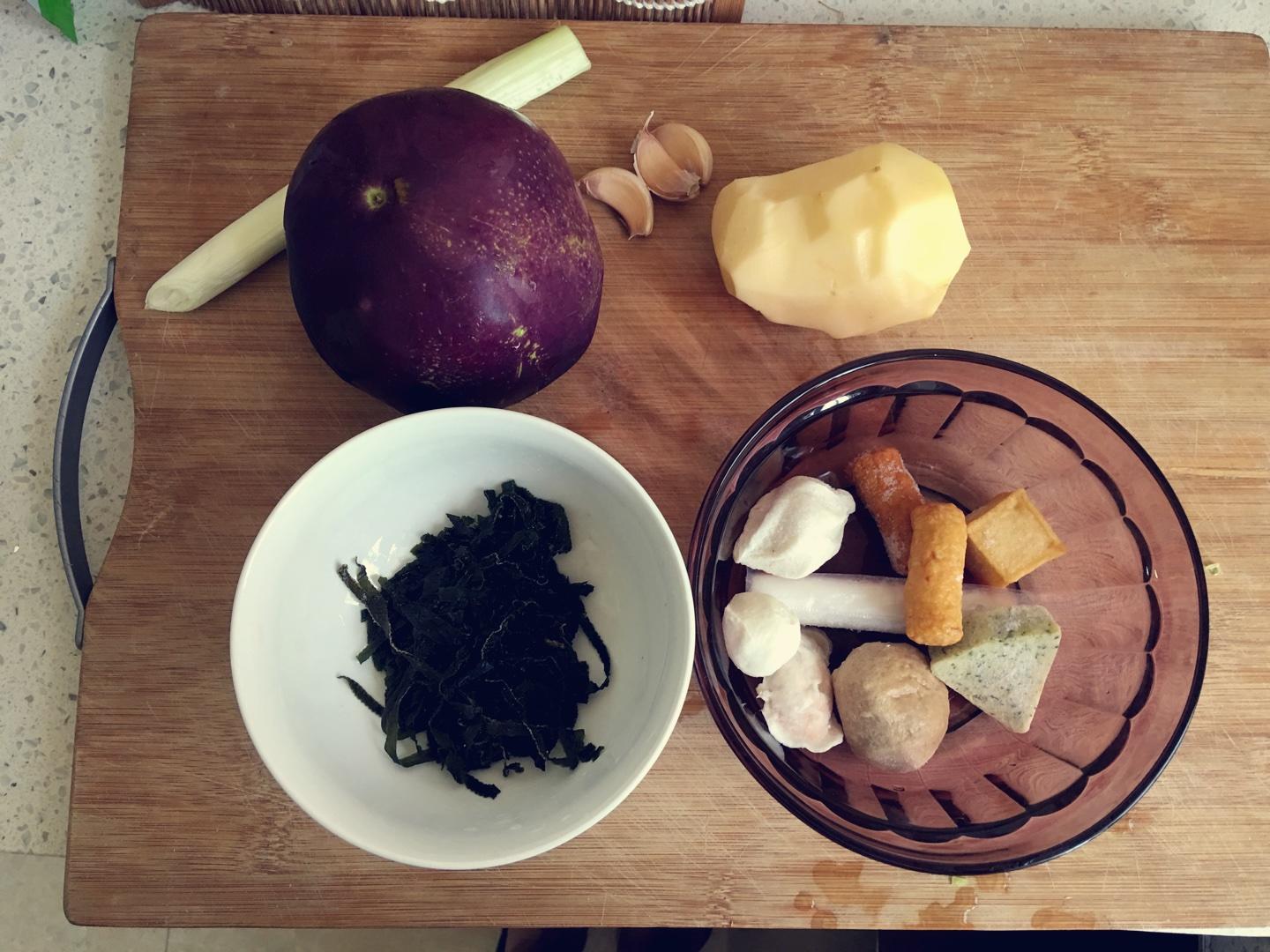 電飯鍋蔬菜丸子湯的做法 步骤1