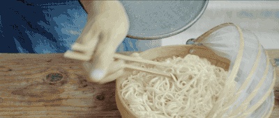 香菇麪筋／青椒肉絲澆頭冷麪的做法 步骤6