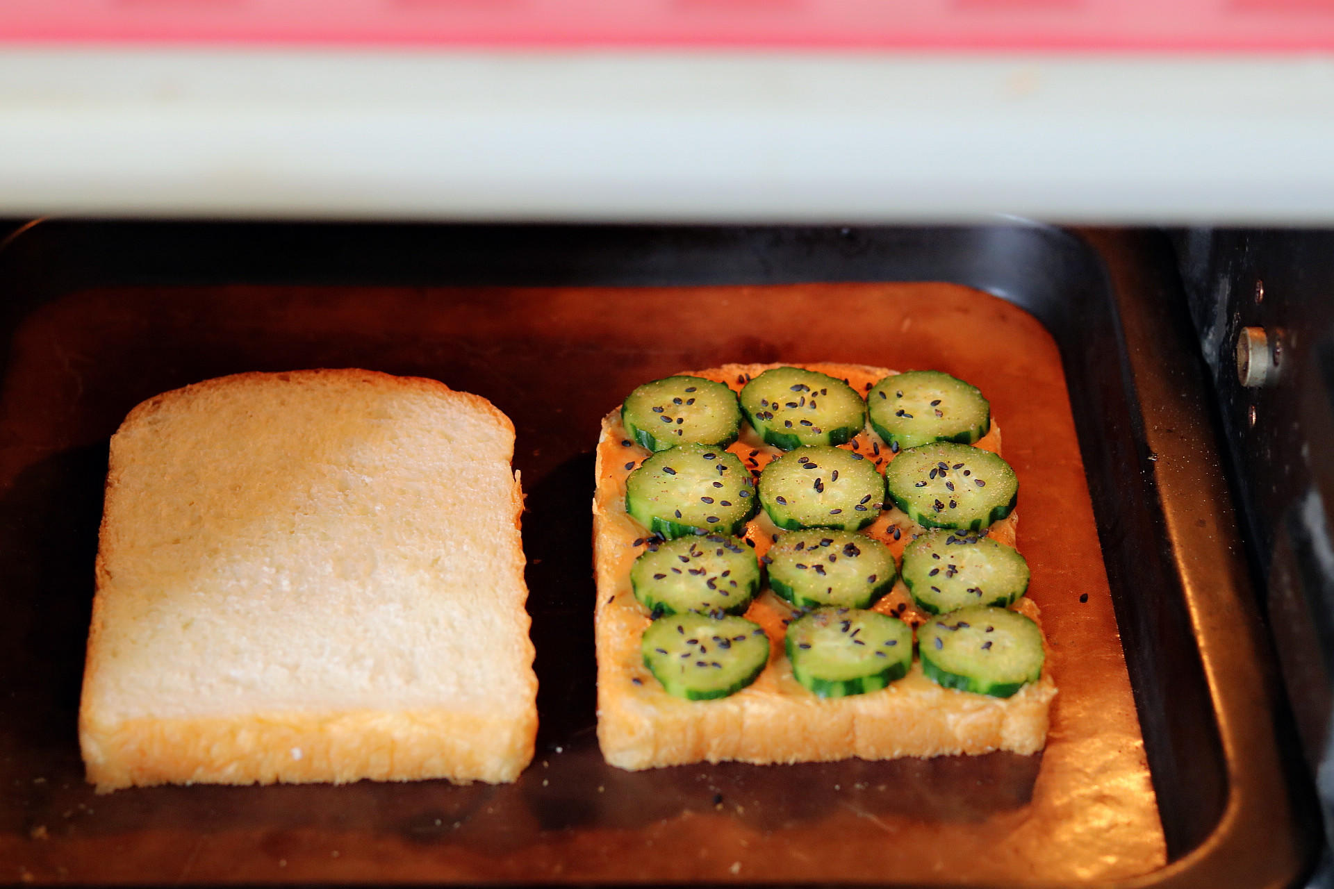 花生醬黃瓜三明治的做法 步骤5