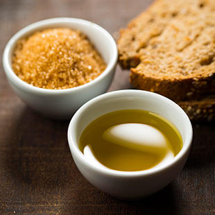 GALLO暖心小食——簡單的橄欖油配黃糖的做法 步骤1