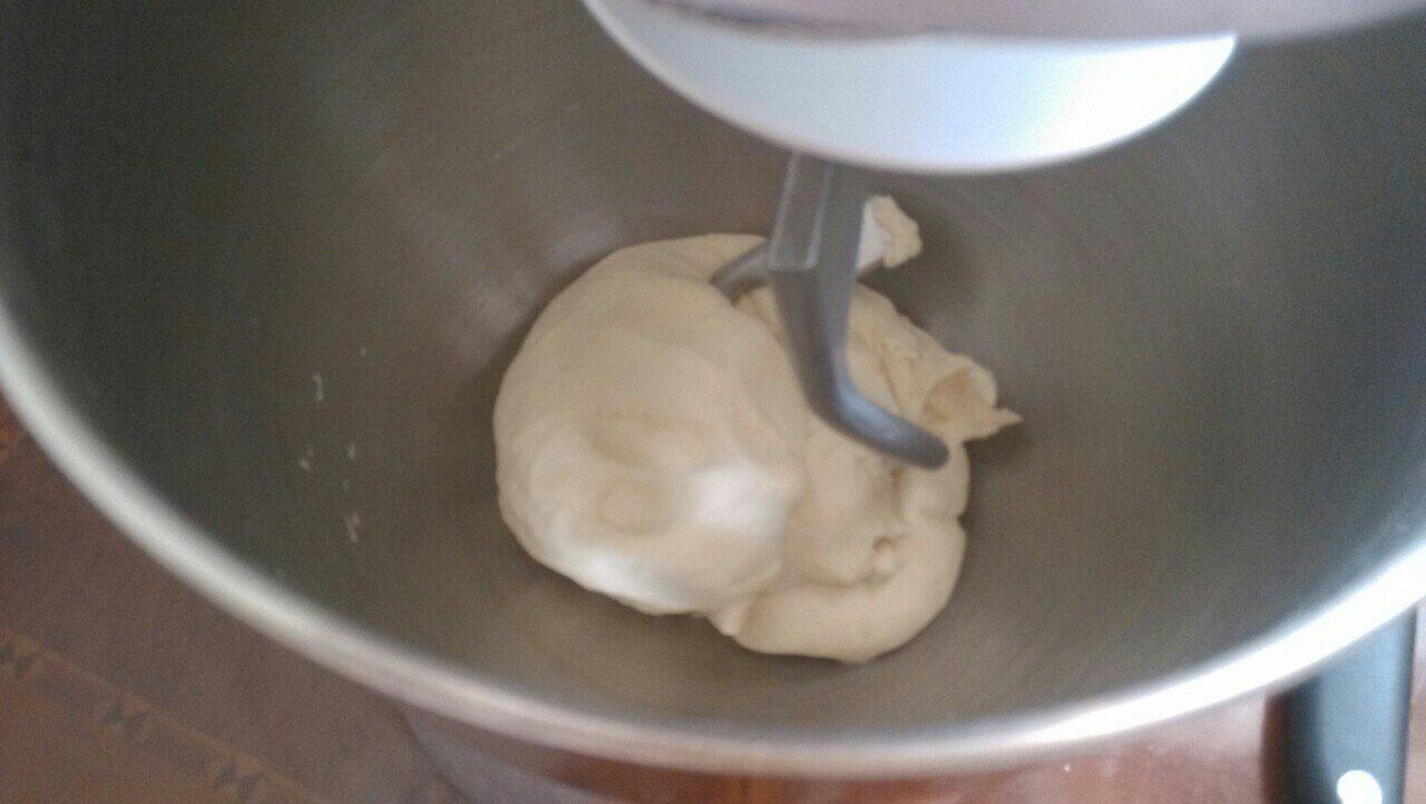 中種牛奶饅頭（壓面機）的做法 步骤4