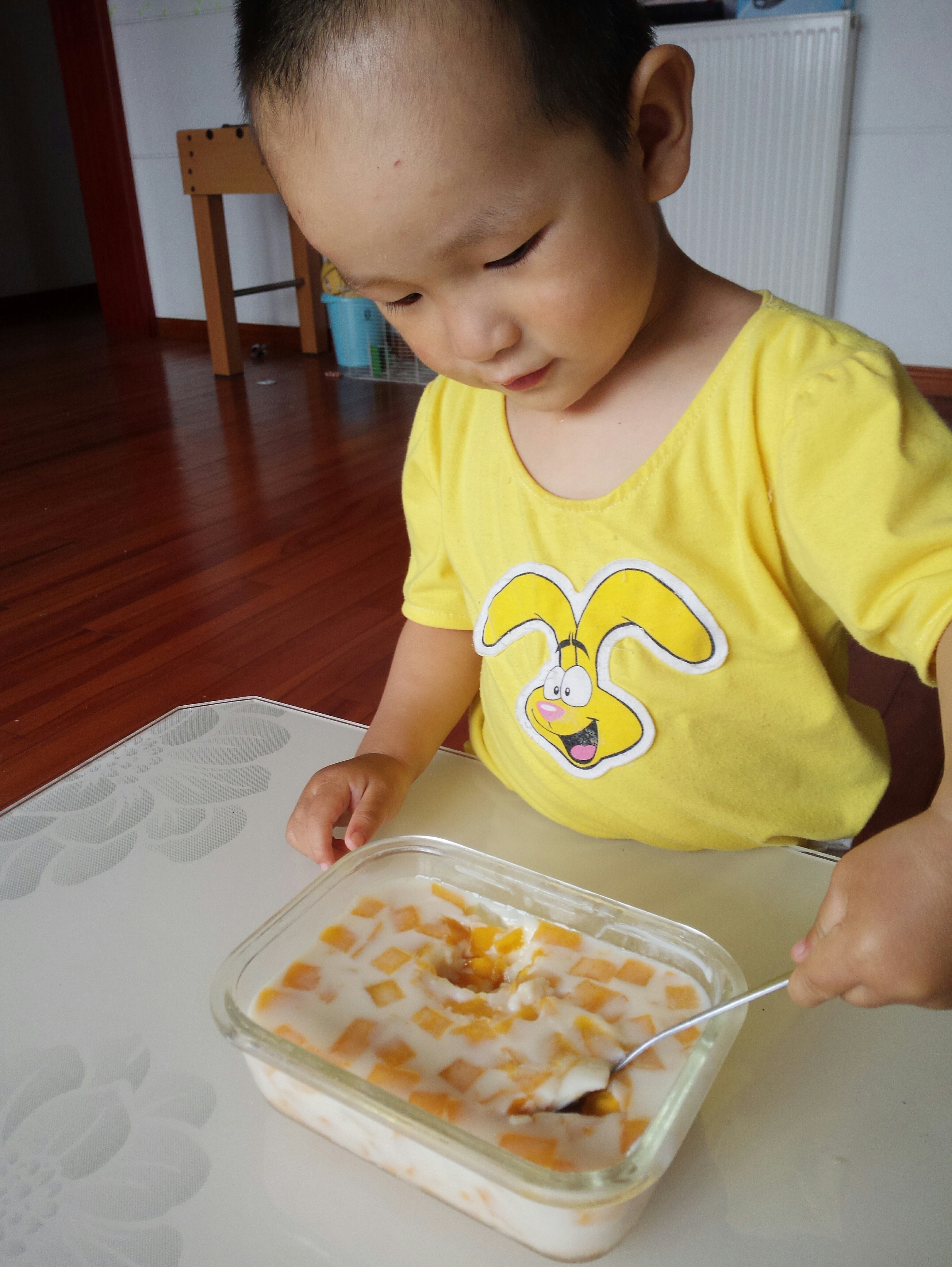 芒果魚膠奶凍的做法 步骤3