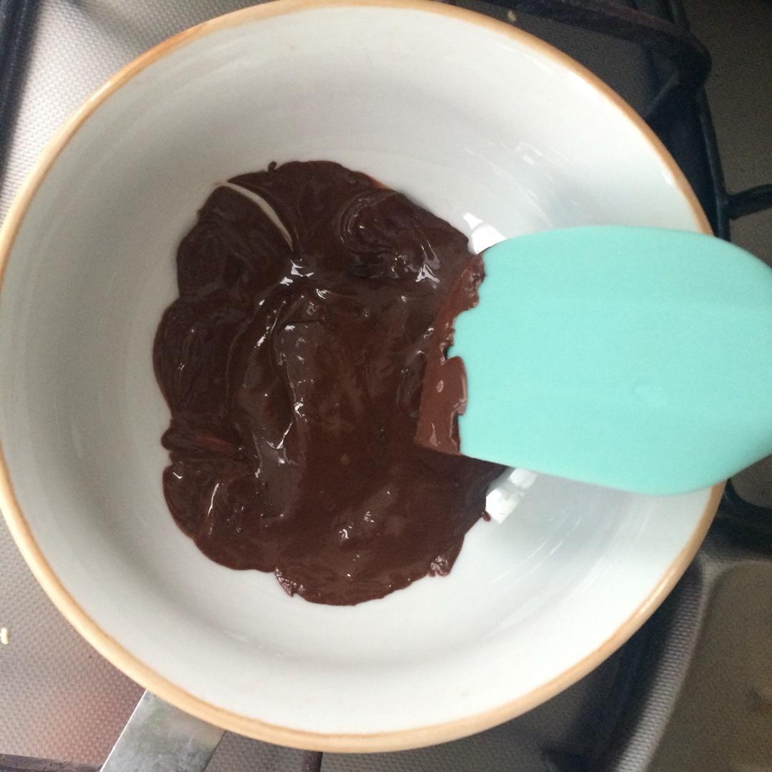 辻東京巧克力磅蛋糕的做法 步骤1
