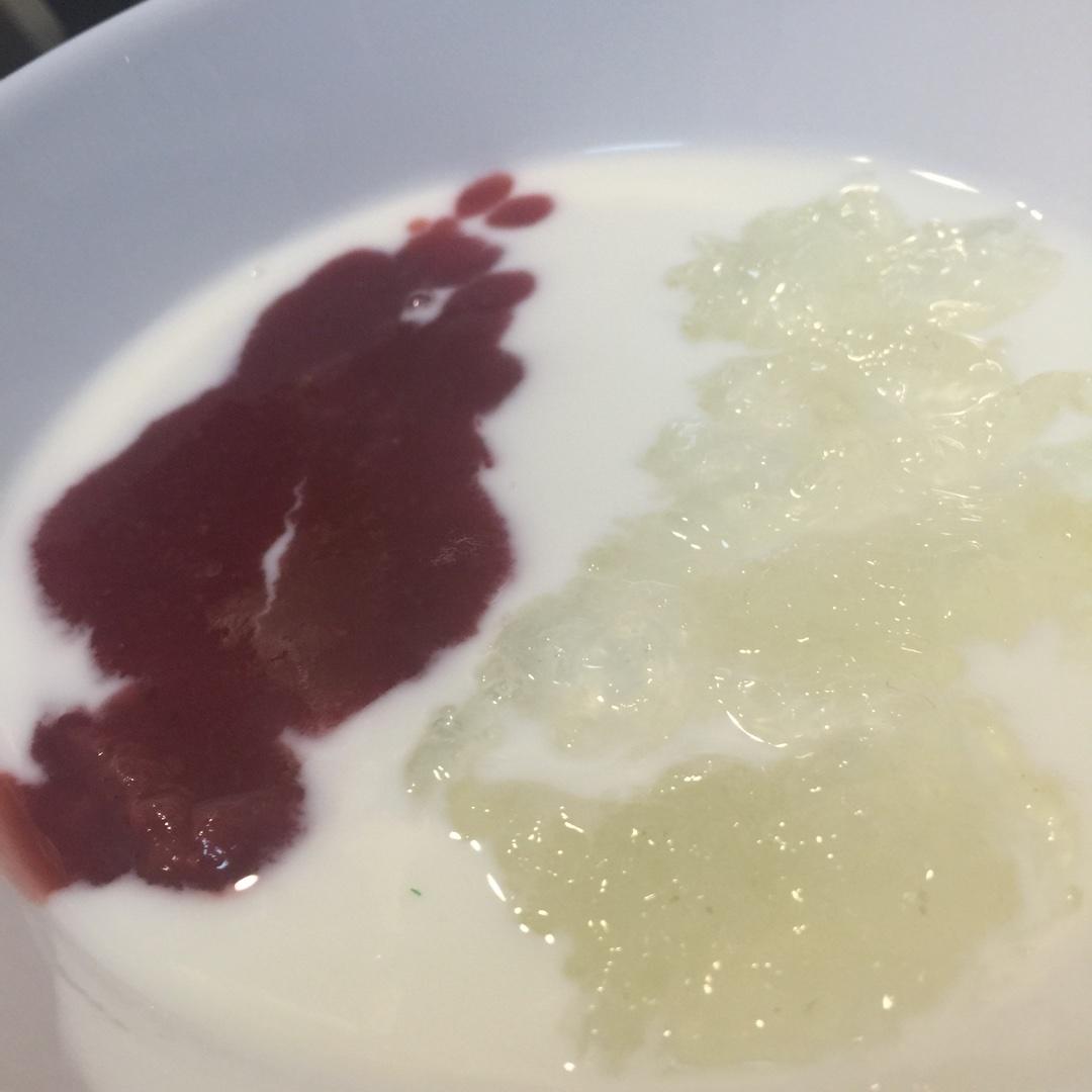 自制果醬酸奶燕窩的做法 步骤1