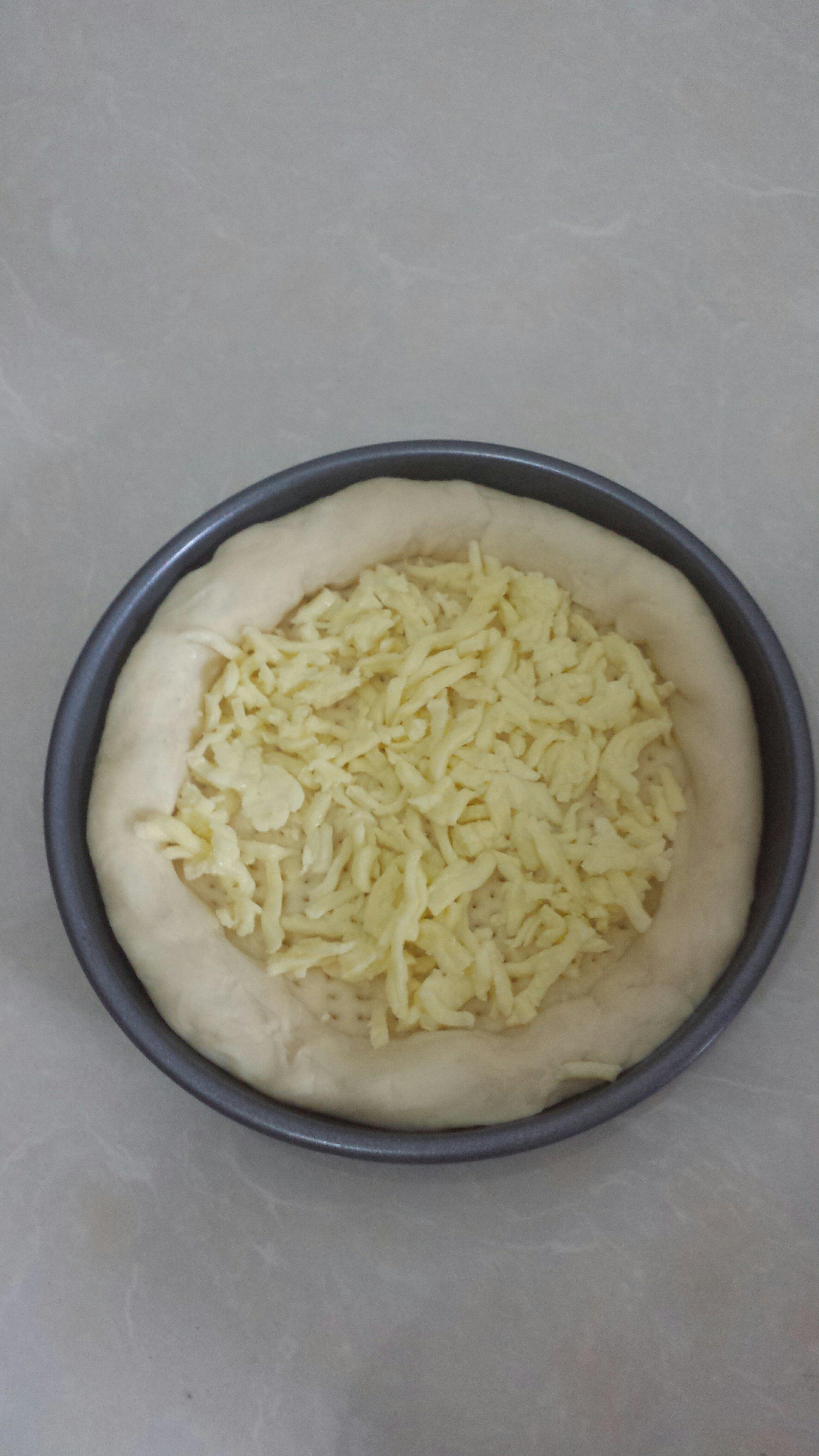 超~好吃的6寸培根蝦仁披薩的做法 步骤10