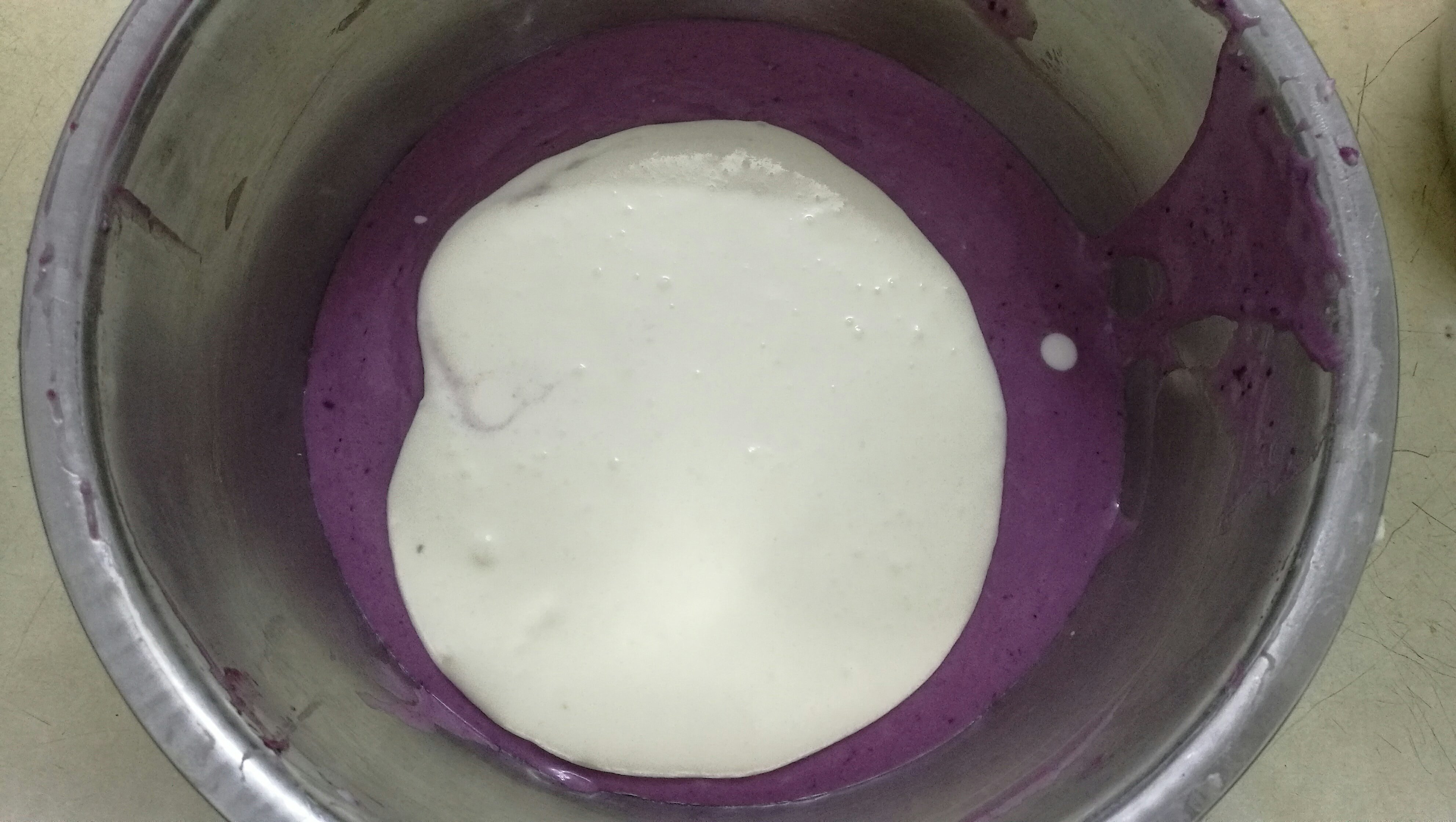藍莓酸奶芝士慕斯的做法 步骤7