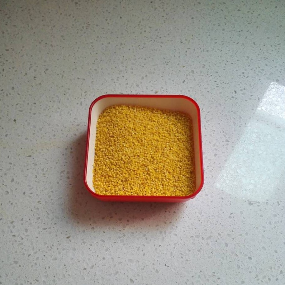 小米枸杞紅棗粥的做法 步骤1