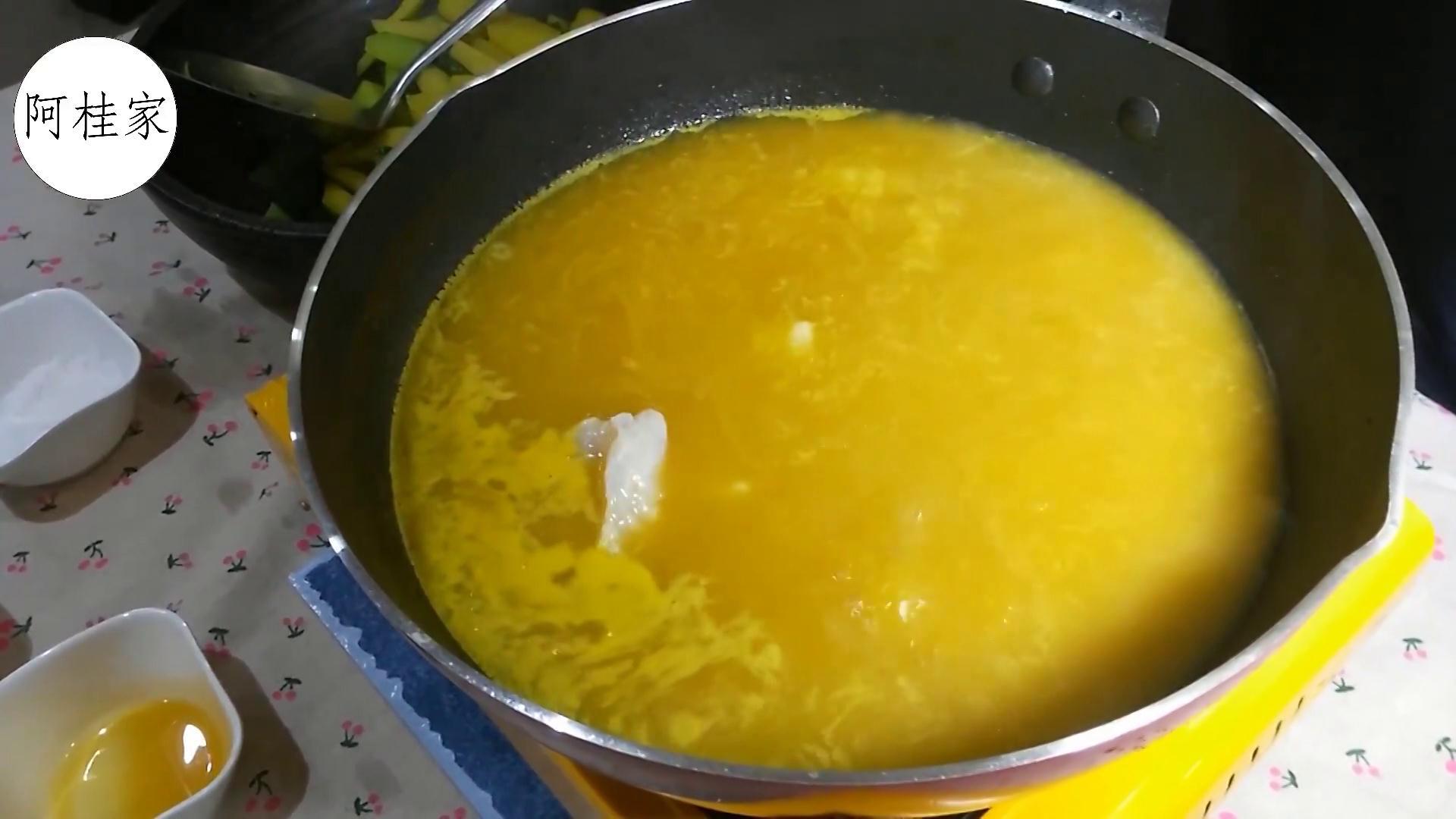 阿桂家 第一集 黃金咖哩龍利魚鍋的做法 步骤18