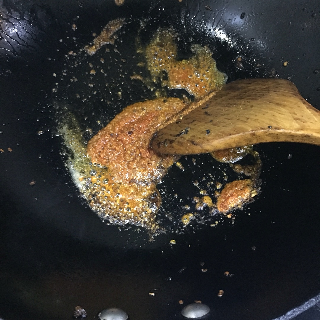 芒果海鮮飯的做法 步骤2