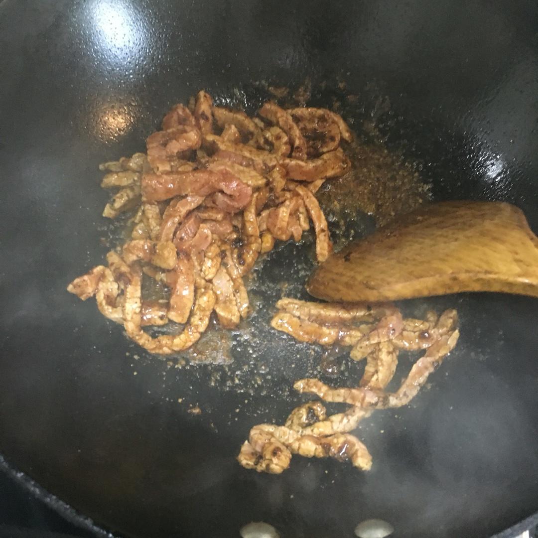 紅咖哩芒果牛肉的做法 步骤3