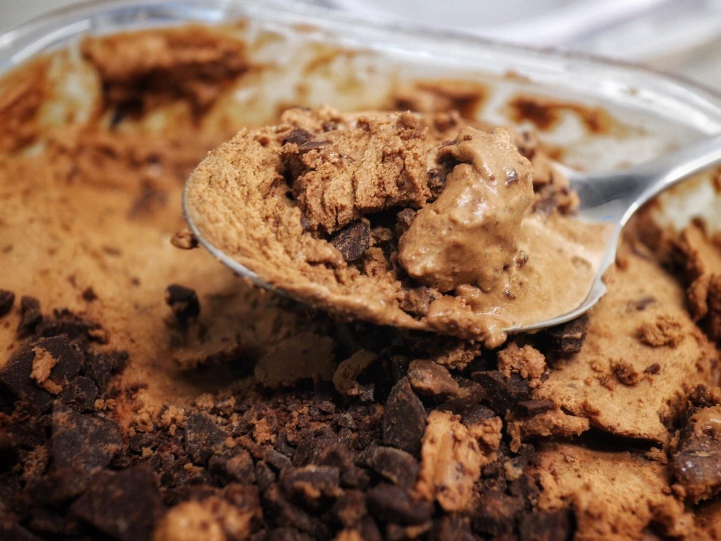 Chris Kitchen 夏滋味：濃郁巧克力冰淇淋的做法 步骤10