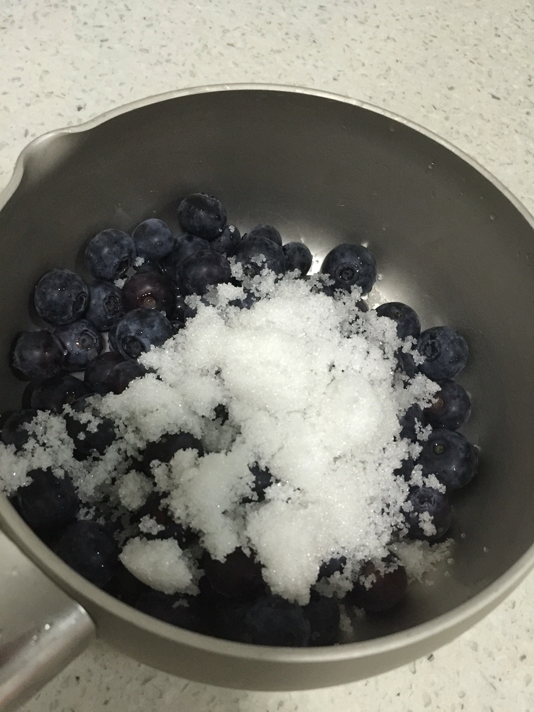 藍莓牛奶布丁的做法 步骤1