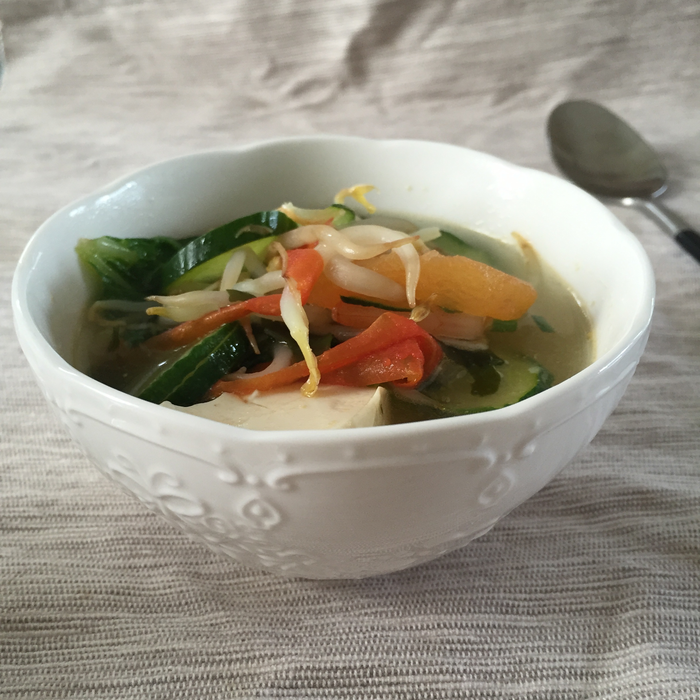 【健康瘦身】超級好吃的蝦仁蔬菜湯的做法 步骤6