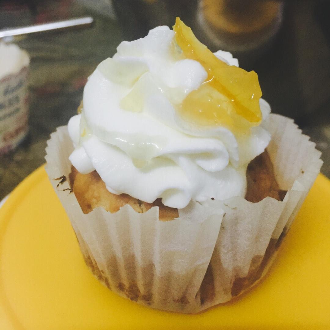 蜂蜜柚子cupcake（消耗淡奶油）的做法 步骤7
