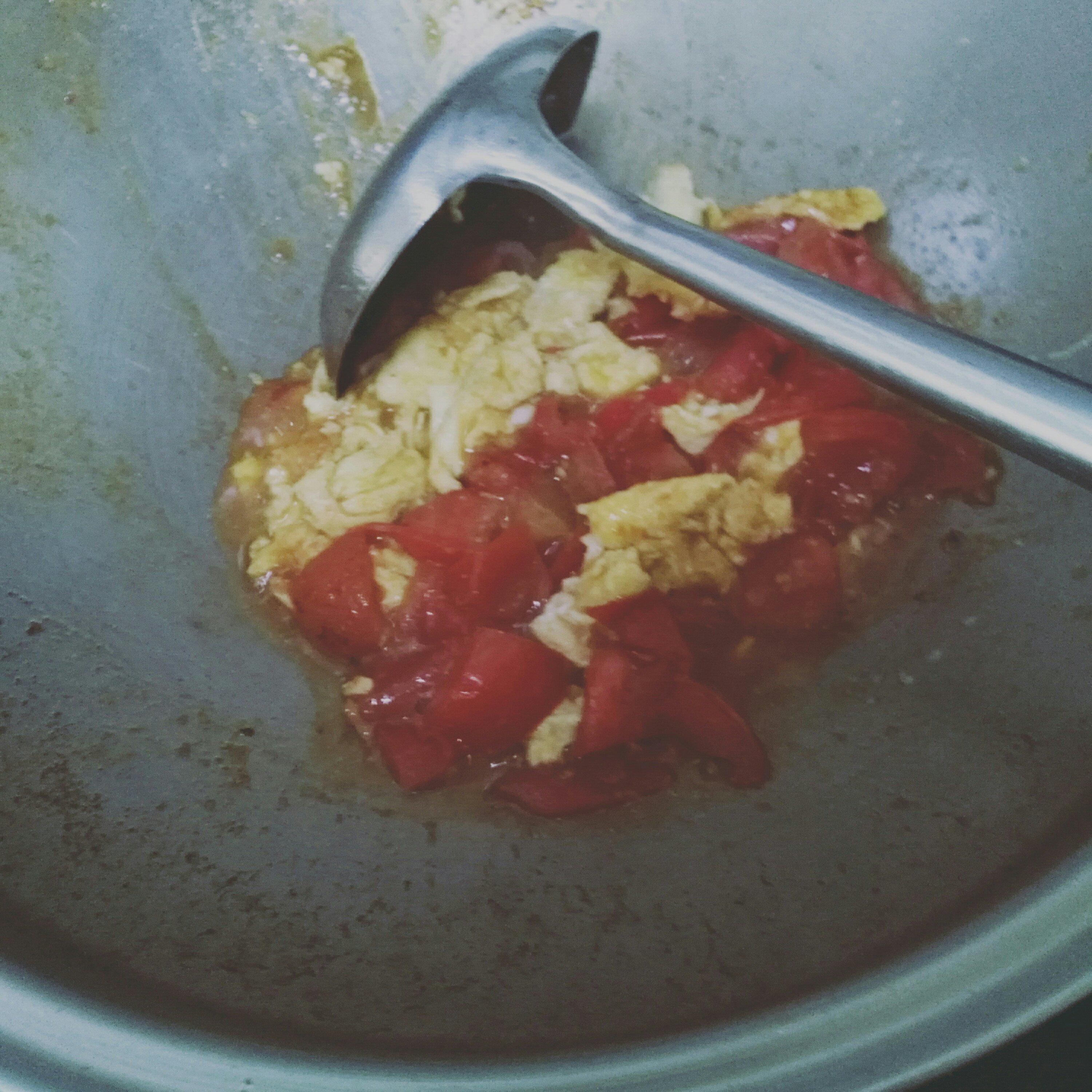 番茄雞蛋蓋飯的做法 步骤4
