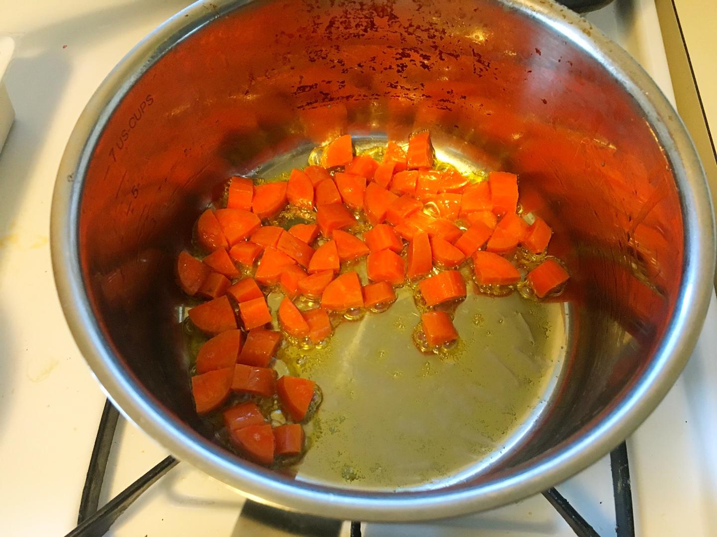 咖哩海鮮豆腐煲的做法 步骤2