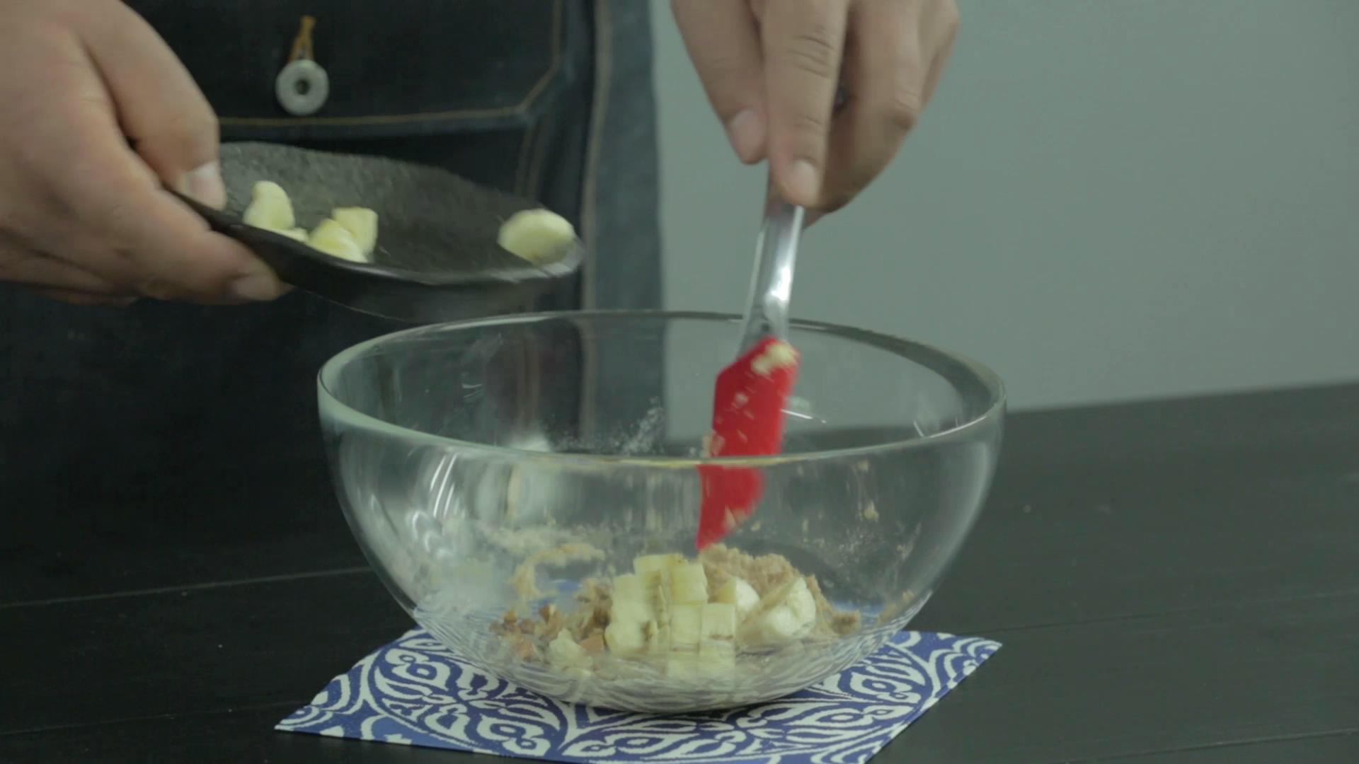 豆腐渣工程 | 爸爸廚房 VOL. 182 黃豆 堅果 香蕉 泡打粉 低筋麪粉 可可粉的做法 步骤7