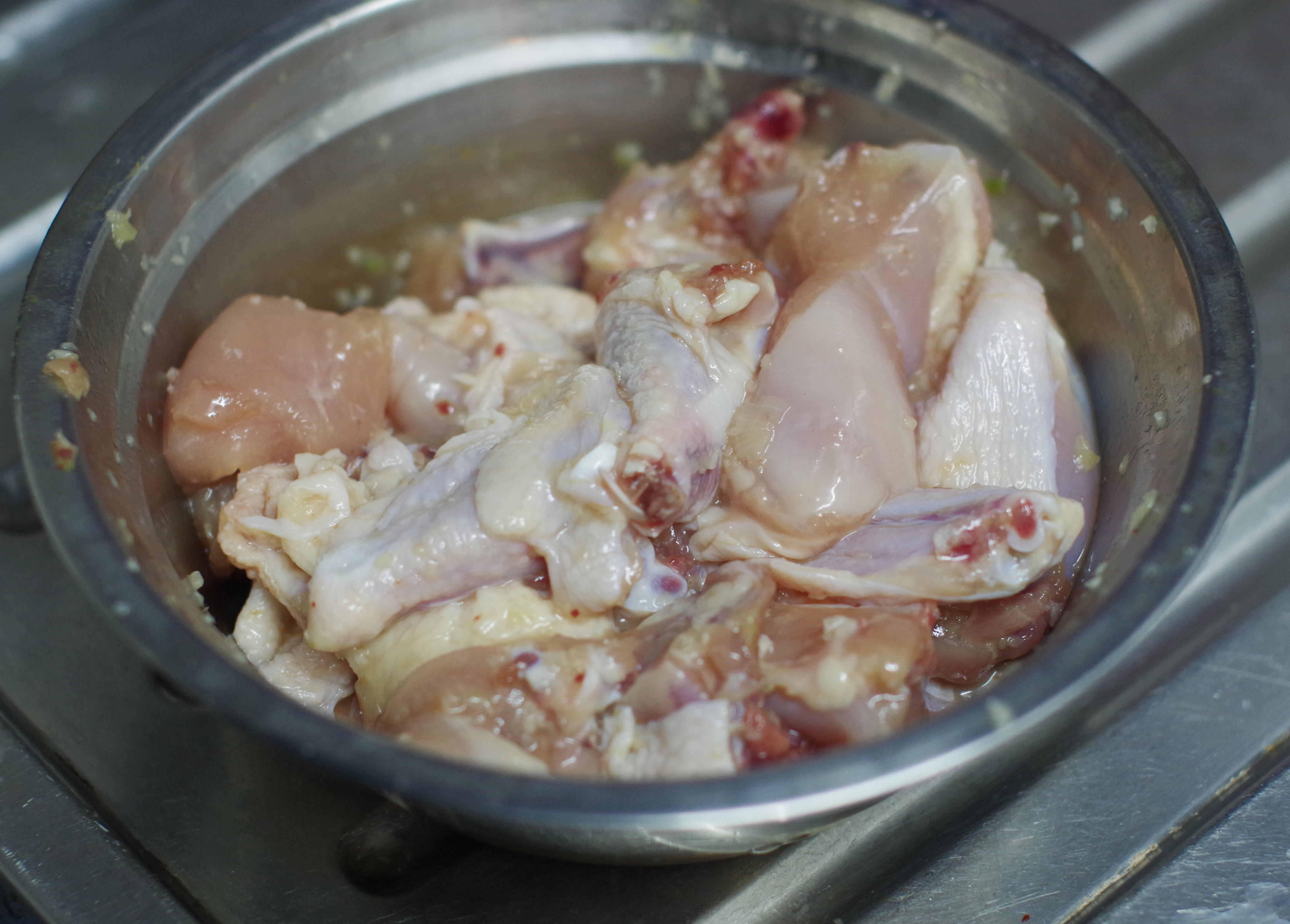 韓式傳統炸雞的做法 步骤2