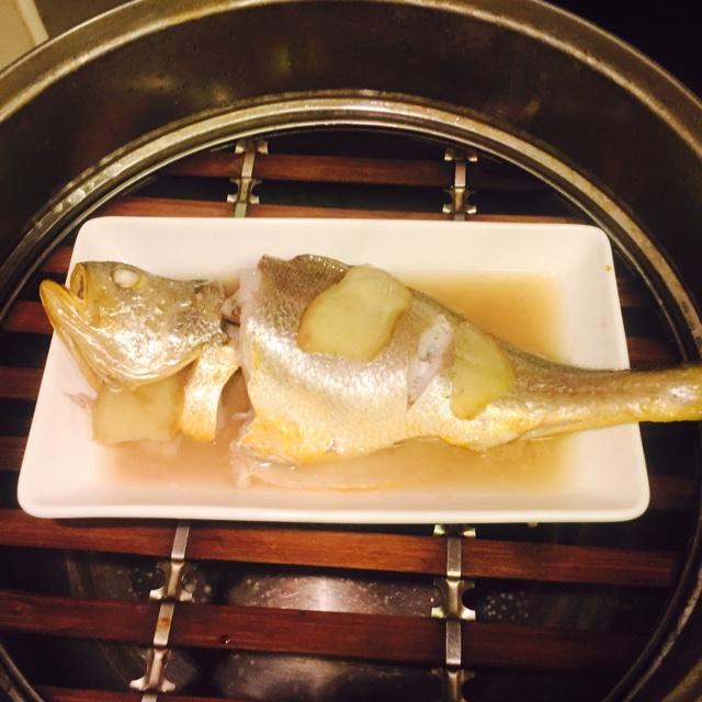 清蒸黃魚（世界上最簡單的菜）的做法 步骤3