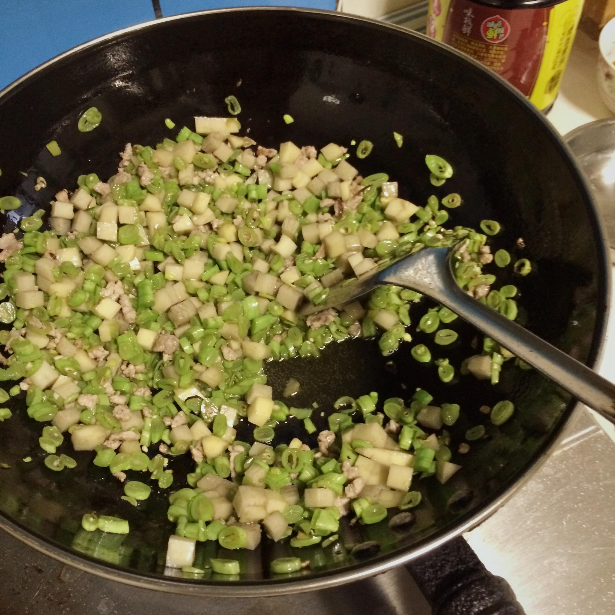 芸豆土豆炒飯的做法 步骤4