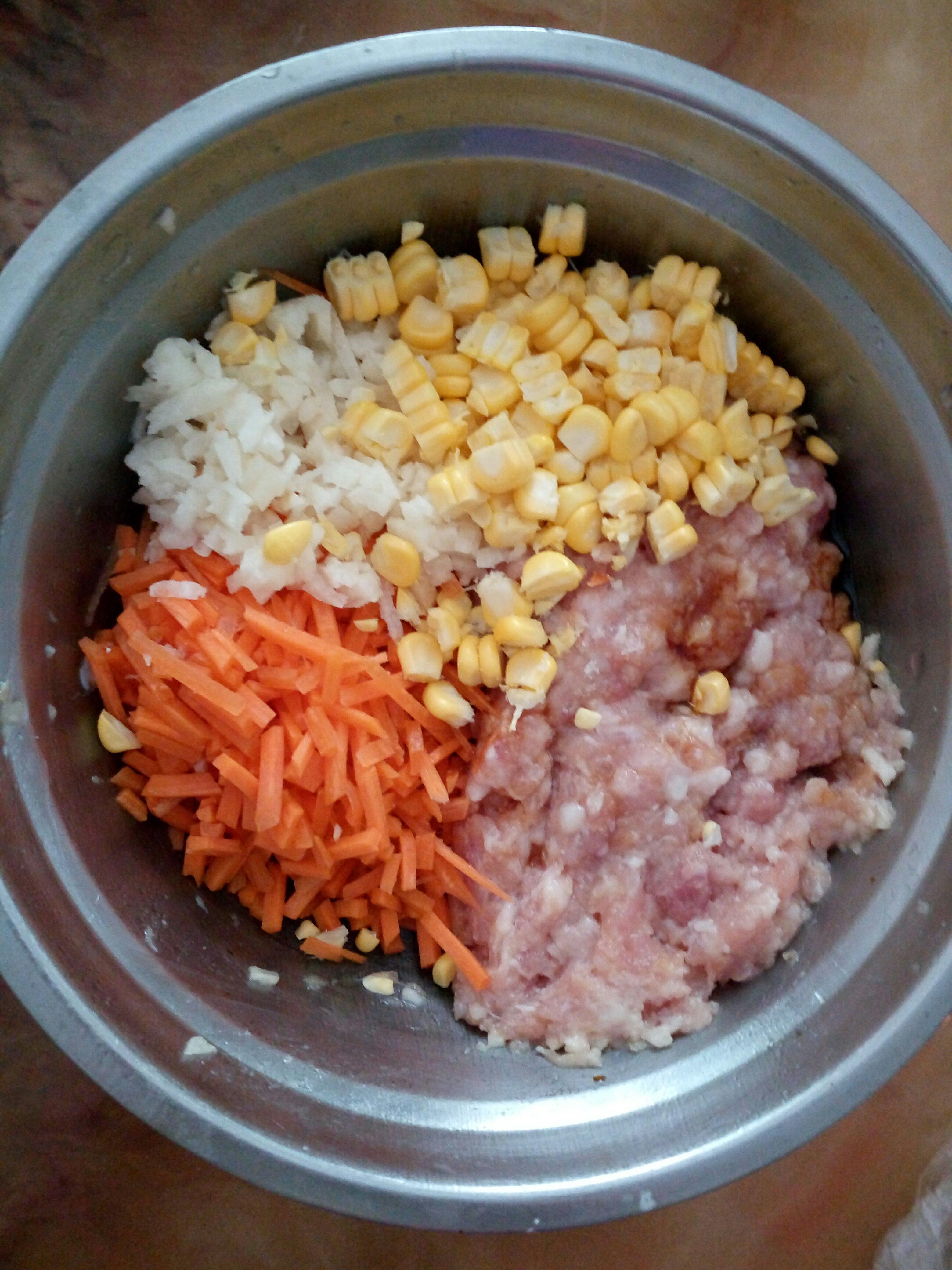 蒸玉米豬肉餃子的做法 步骤12