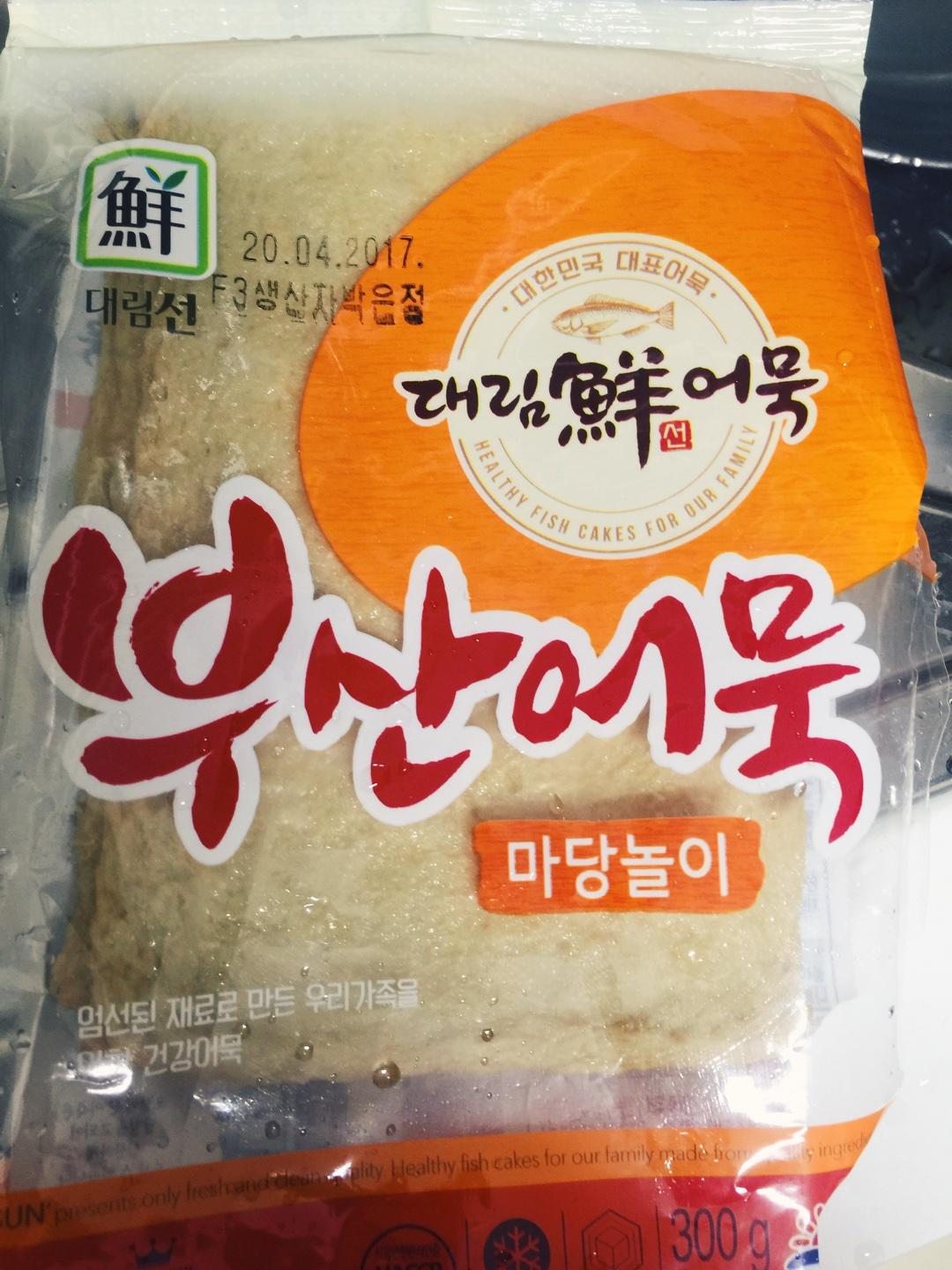 韓國炒年糕加方便麪的做法 步骤2