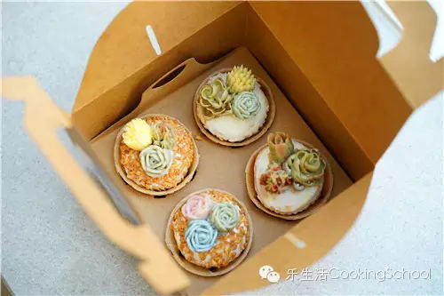 韓式裱花——多肉Cupcake的做法 步骤8