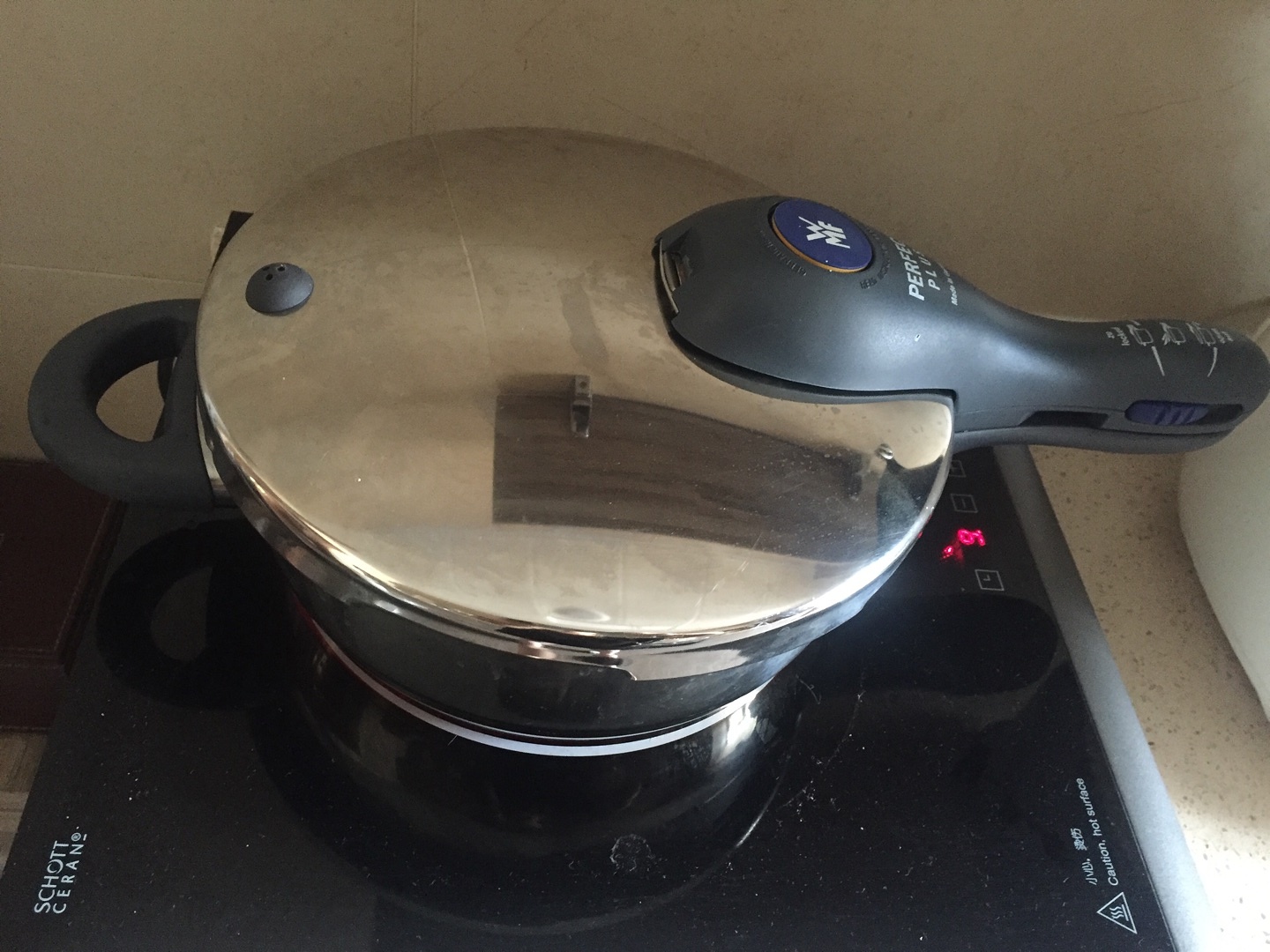 優樂高壓鍋版自制紅豆沙的做法 步骤1