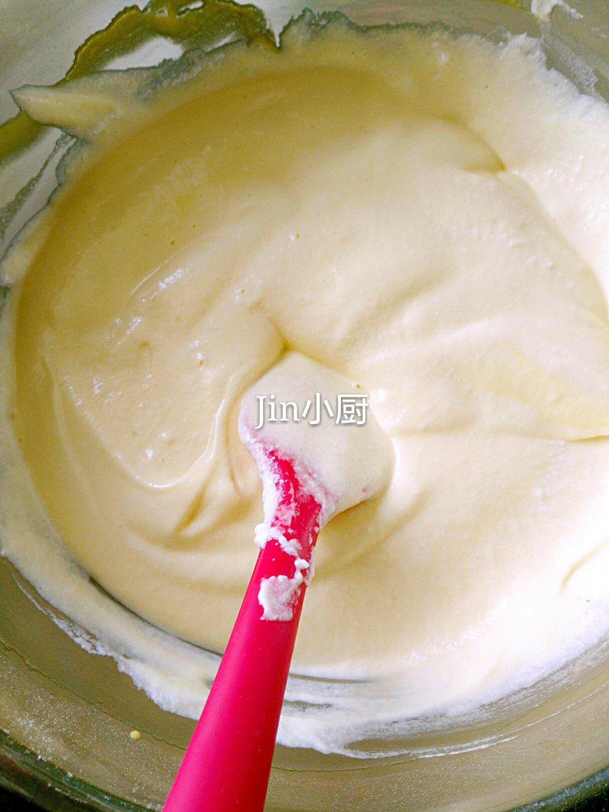 酸奶戚風蛋糕（8寸中空模具）的做法 步骤15