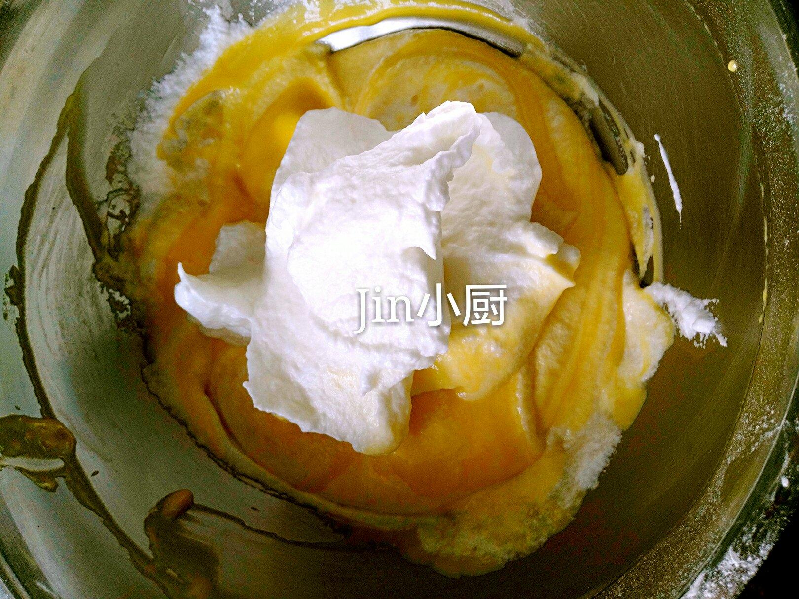 酸奶戚風蛋糕（8寸中空模具）的做法 步骤14