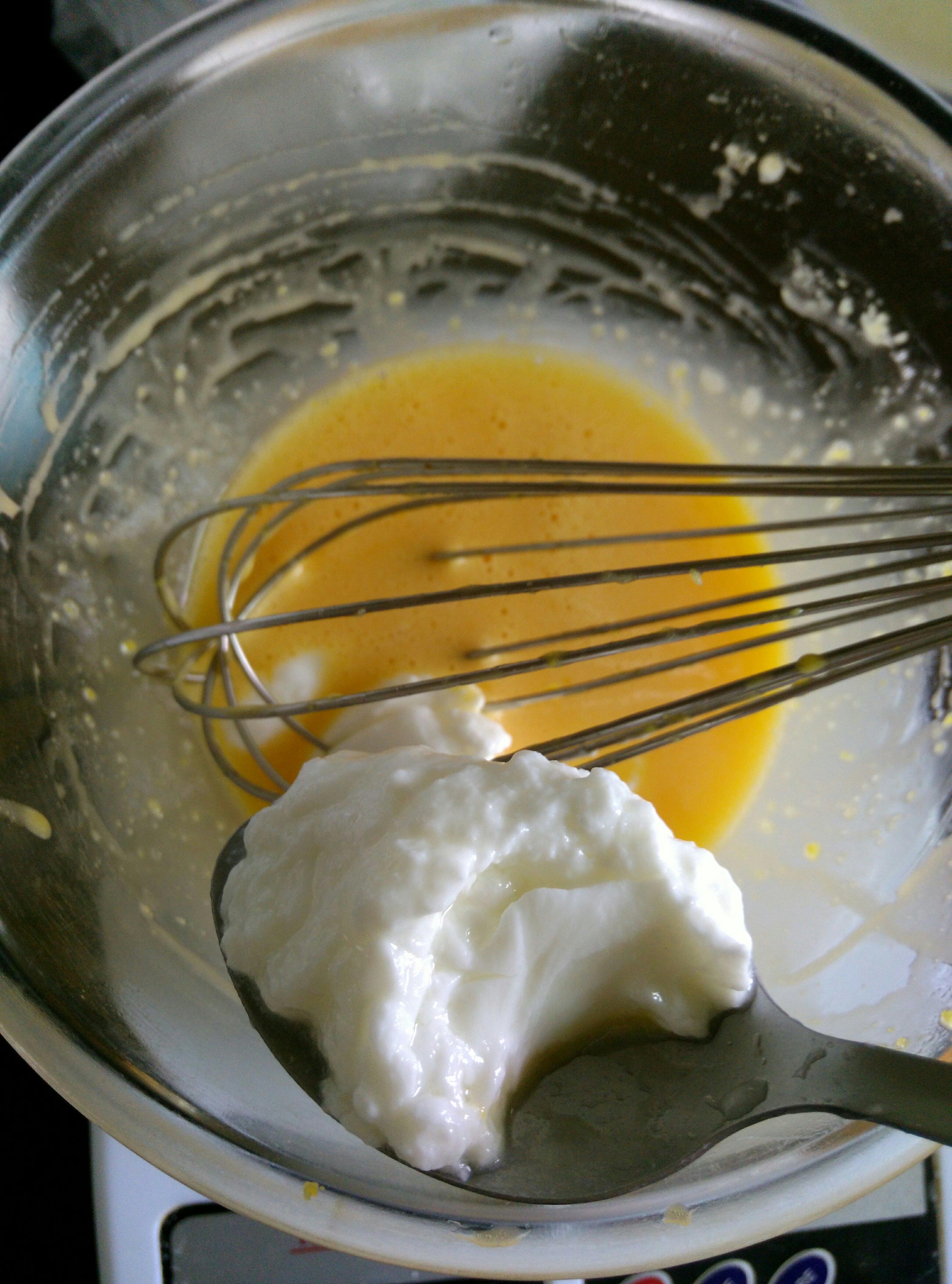 檸檬酸奶蛋糕的做法 步骤2