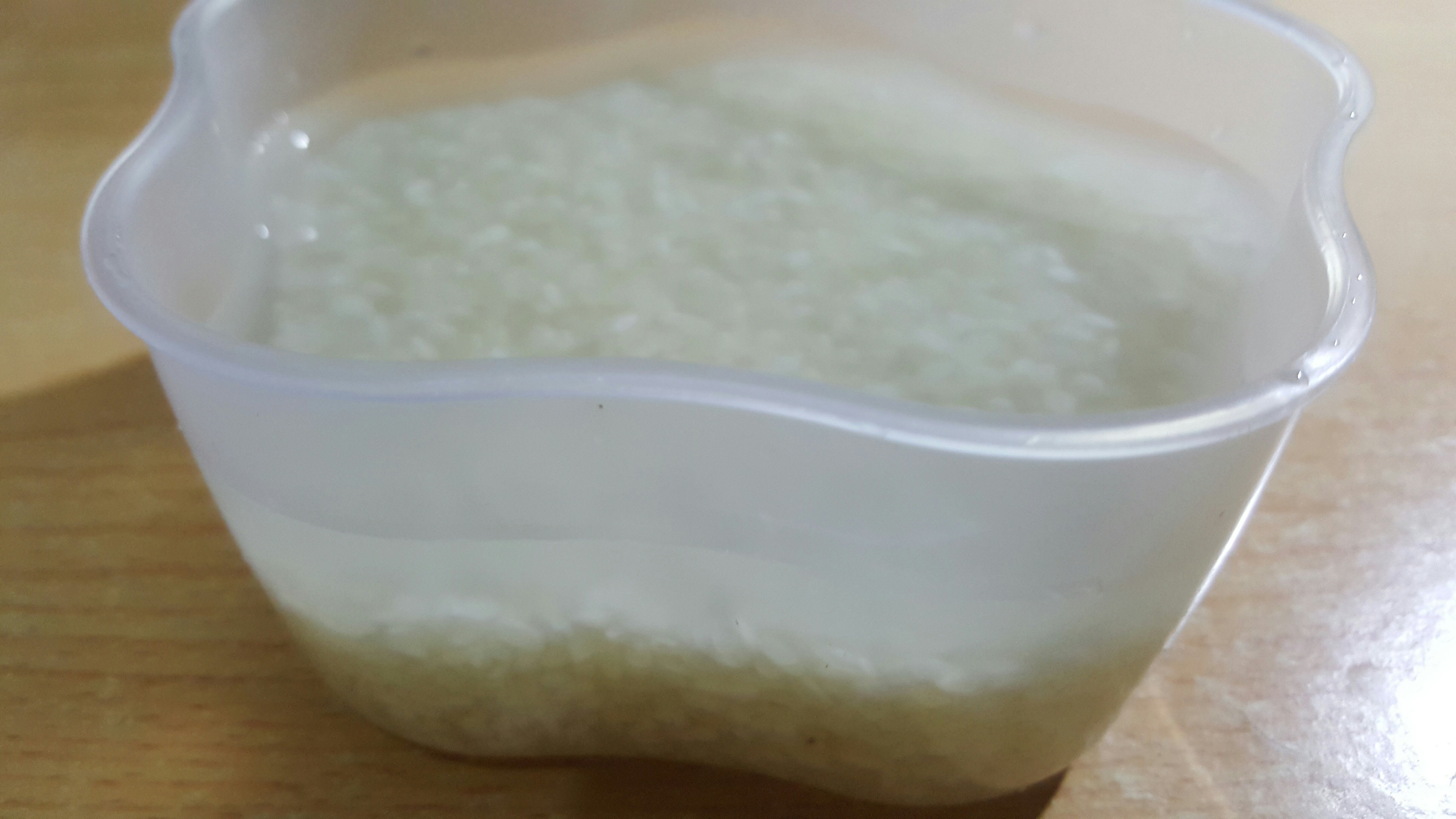 蒸米飯（電煮鍋版）的做法 步骤2