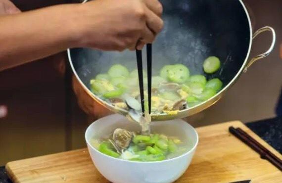 辣味蛤蜊絲瓜面的做法 步骤8