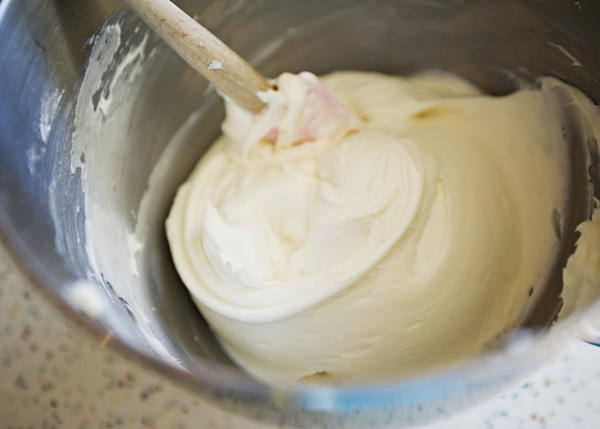 檸檬香草水果裸蛋糕·配乳酪糖霜的做法 步骤7