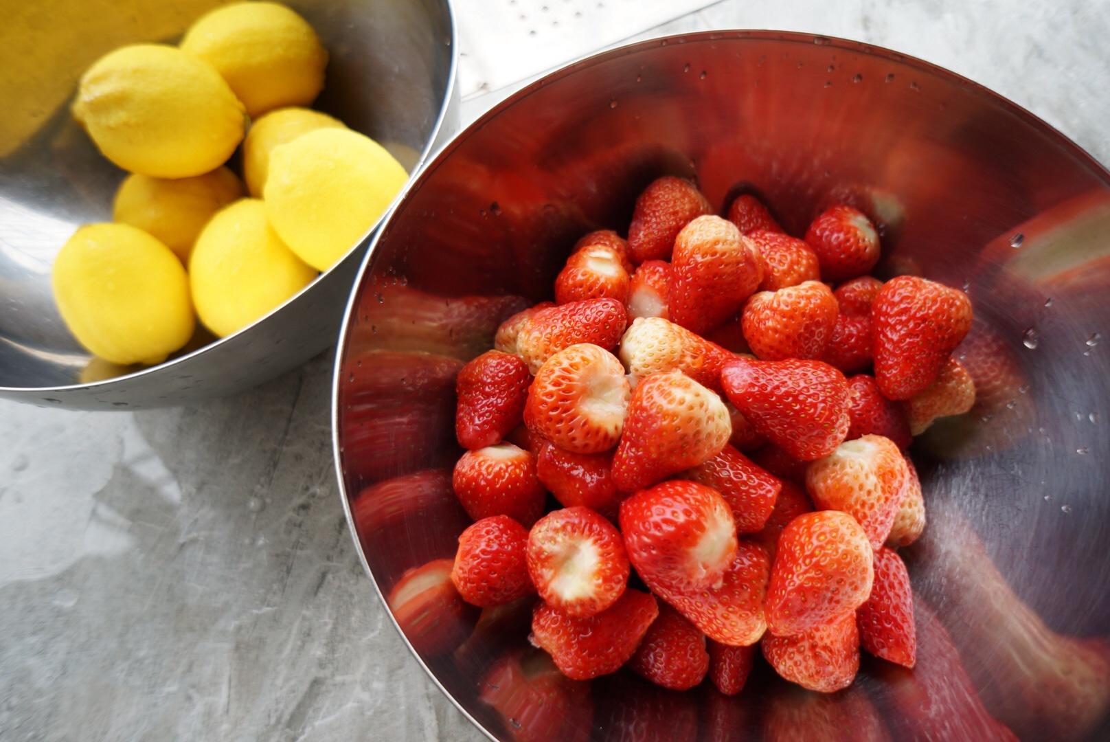 手工草莓醬的做法 步骤2