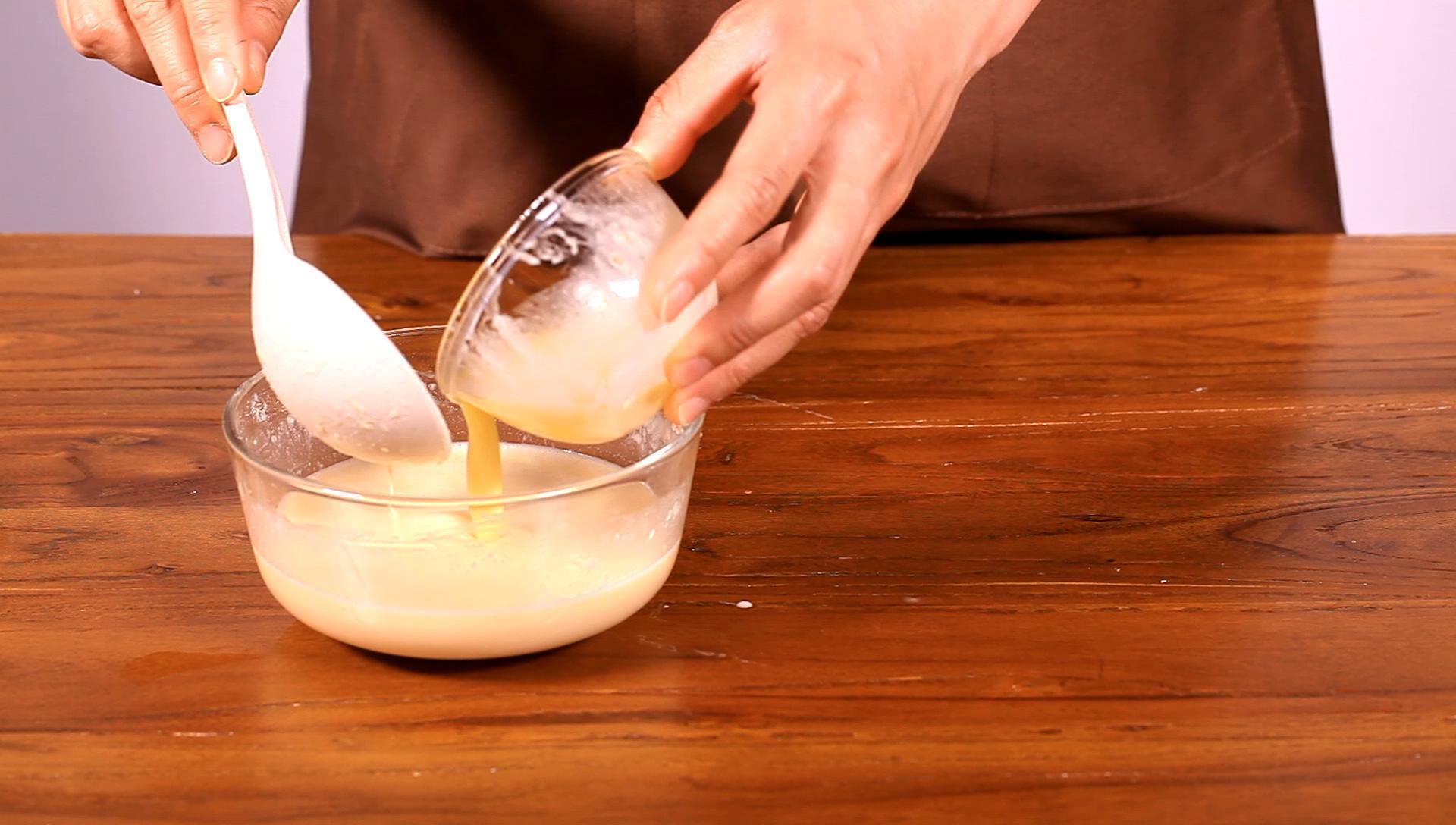 家有平底鍋 就能做的美味甜品—芒果班戟的做法 步骤5