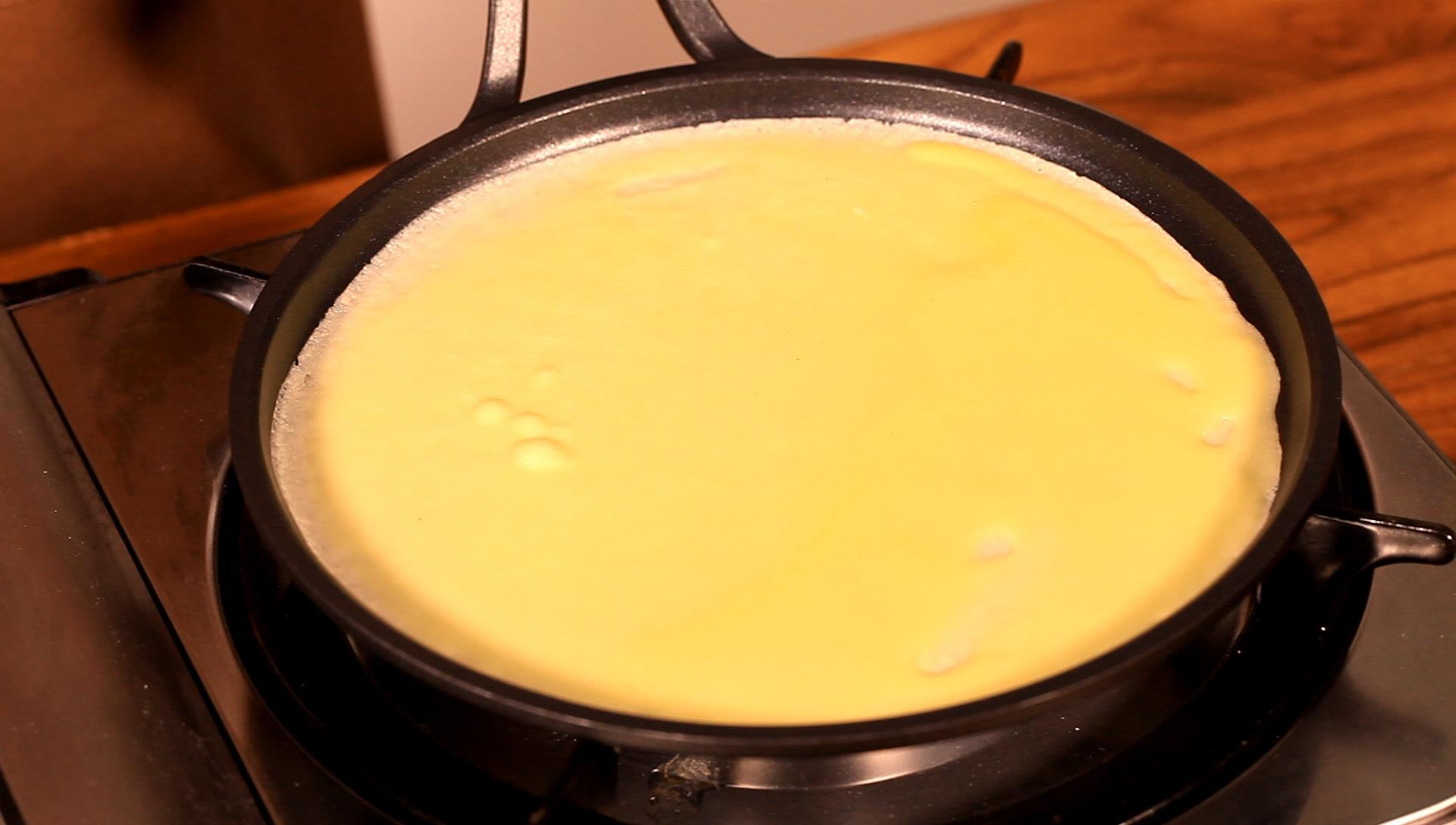 家有平底鍋 就能做的美味甜品—芒果班戟的做法 步骤8
