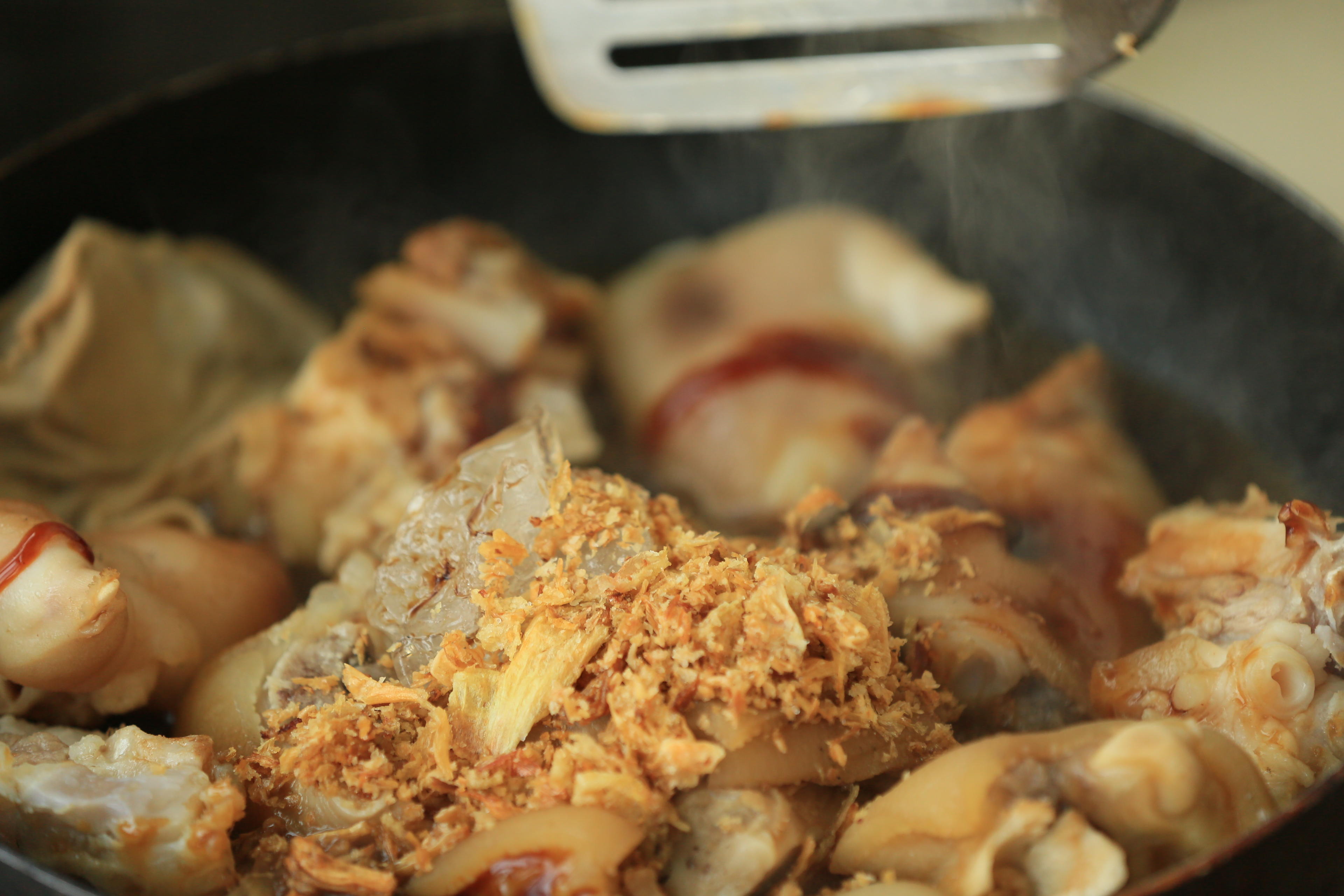 【一道菜解決一頓飯】臺式豆角幹燉豬蹄的做法 步骤7