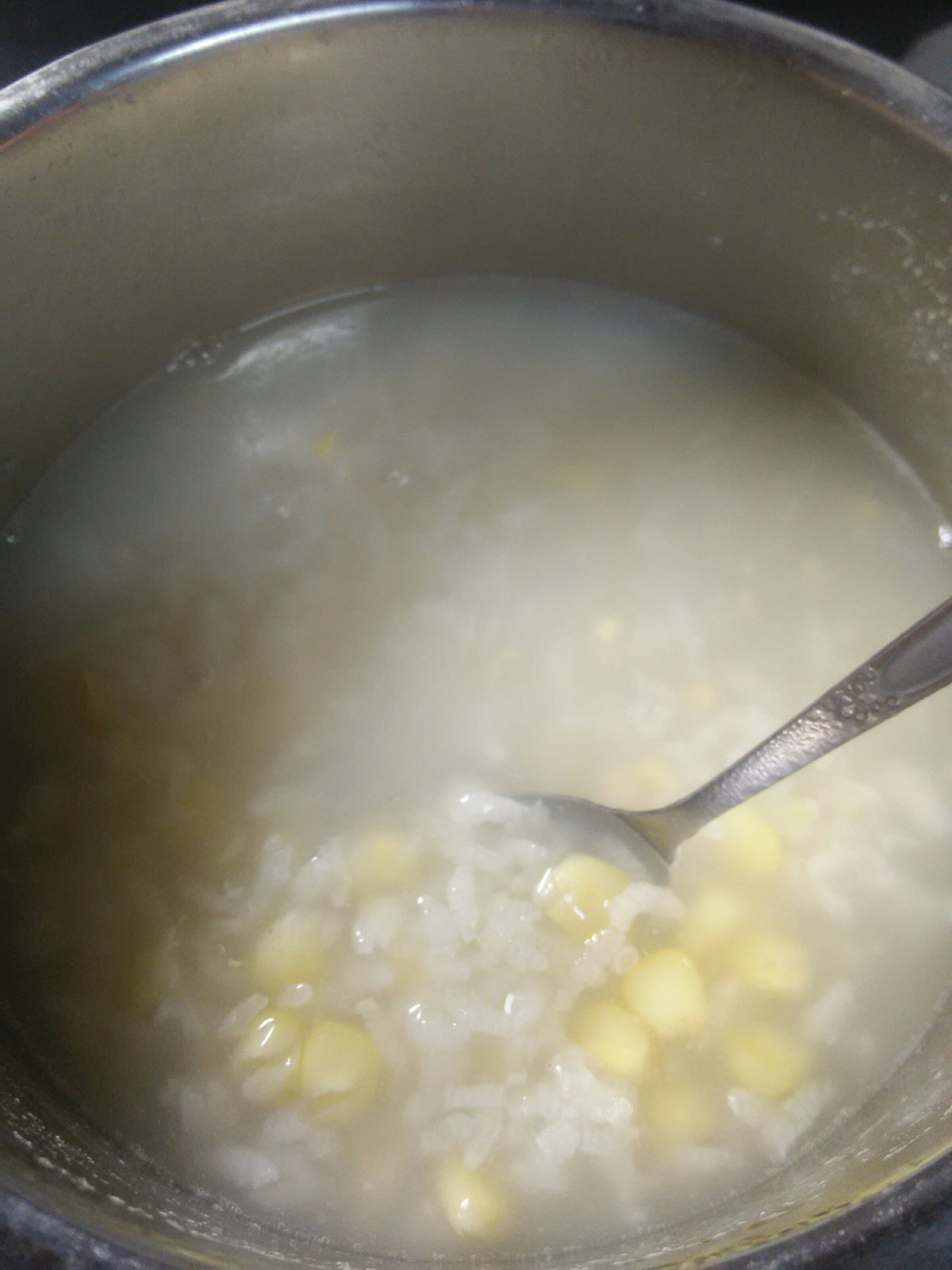 玉米粒粥的做法 步骤1
