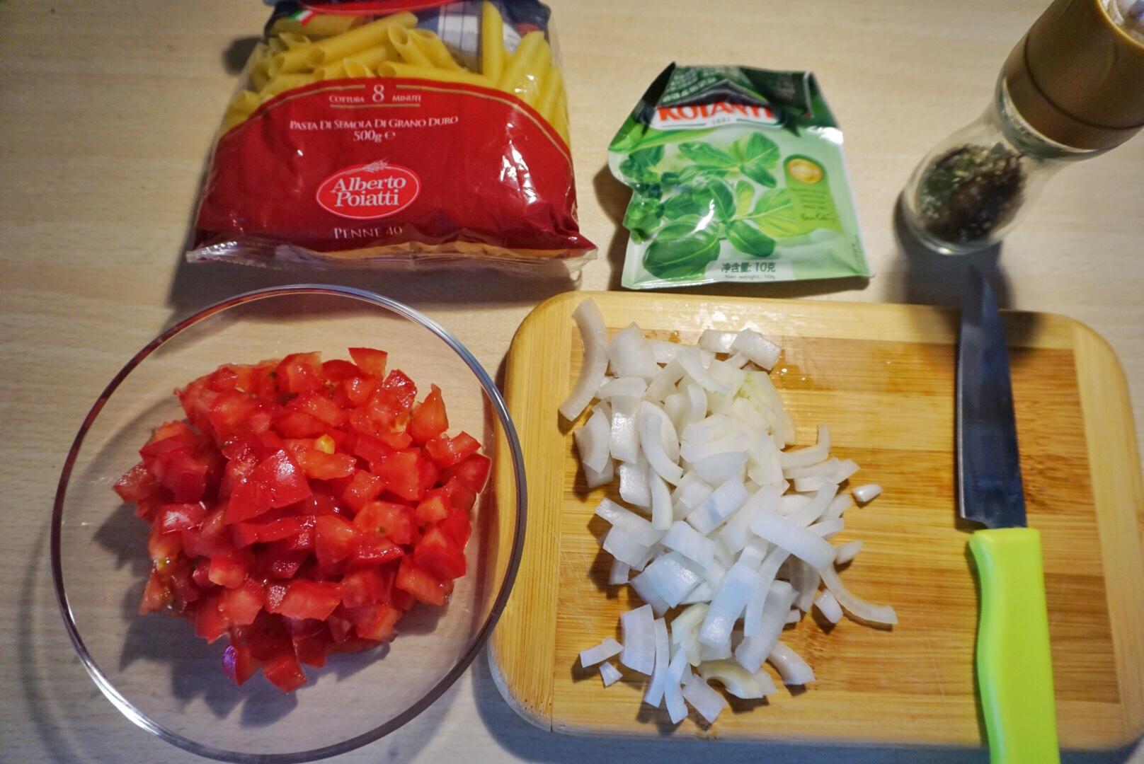 One-Pot番茄意麪醬的做法 步骤1