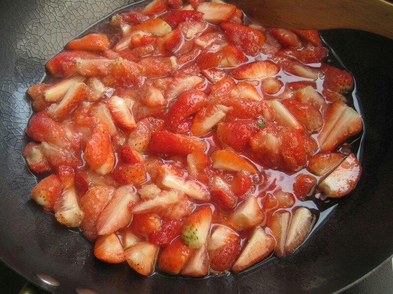 草莓醬【草莓愛上了麪包】的做法 步骤3